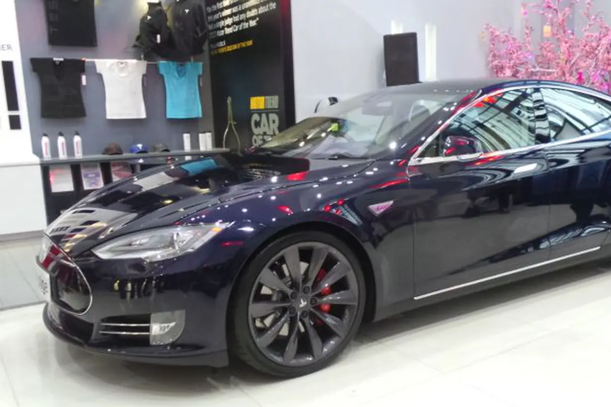 Tesla Model S, Mobil Anti BBM Amerika Resmi Masuk Indonesia