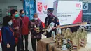 Selain untuk menghasilkan devisa, ekspor produk kopi olahan Indonesia sebesar 4,82 ton juga menjadi barometer eksistensi produk kopi olahan nasional di pasar internasional. Ekspor kopi ke China ini merupakan bukti eksistensi perusahaan dengan dukungan dari berbagai pihak. (Liputan6.com/HO/Barek)