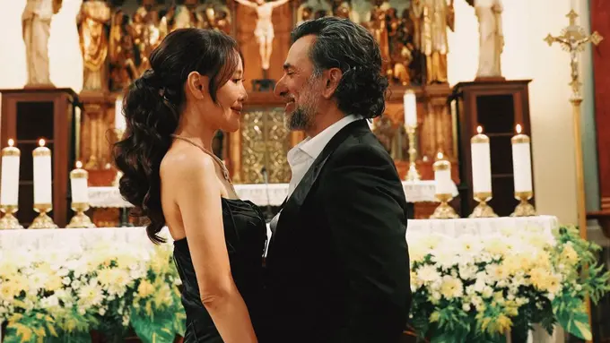 28 Tahun Menikah, Jeremy Thomas dan Ina Thomas Bergaya Khas Pasangan Old Money Saat Pembaruan Janji Nikah