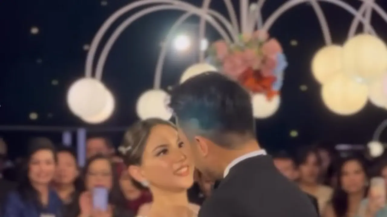 Momen resepsi pernikahan Jessica Mila dan Yakup hasibuan. (Foto: Instagram Storie jscmila)