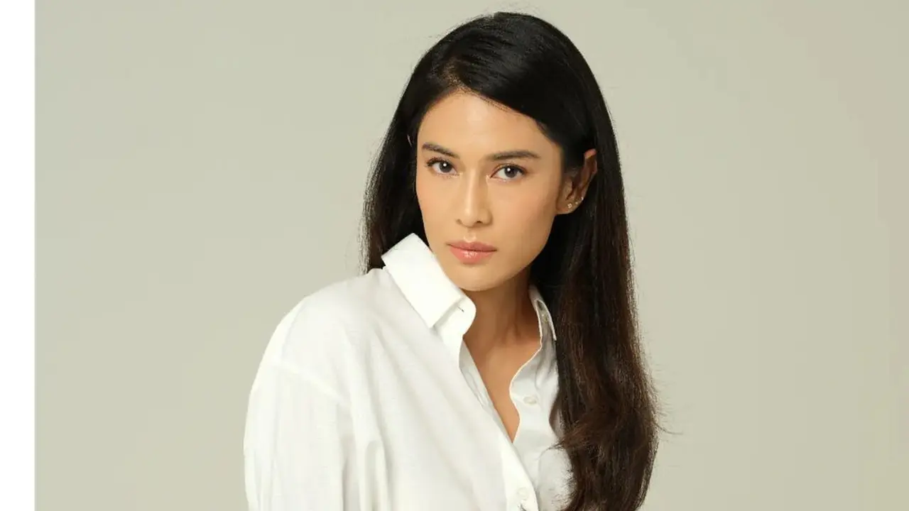 Inspirasi outfit casual dari Dian Sastro untuk kamu.