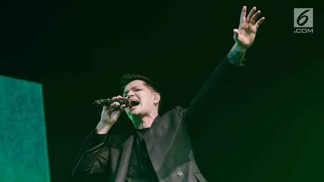 Aksi Panggung The Script Hipnotis Ribuan Fans di Jakarta