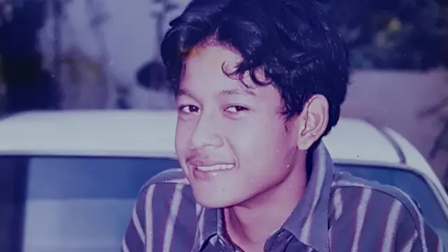 7 Potret Transformasi Dwi Sasono, Foto Kecilnya Mirip Sang Buah Hati