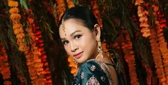 Penampilan Andien Aisyah dalam perayaan Diwali 2024 benar-benar mencuri perhatian. [@andienaisyah].