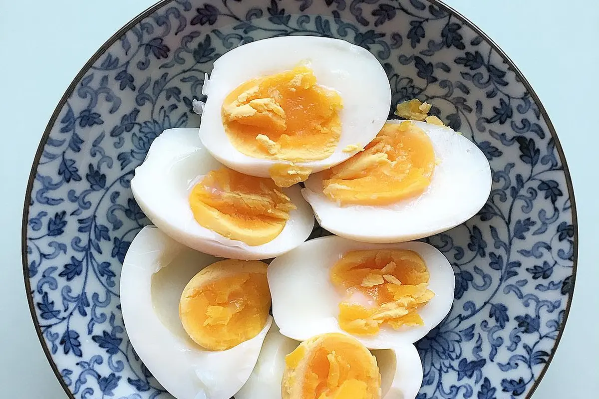 Hanya 7 Menit, Ini Cara Masak Telur Rebus Agar Matang Sempurna dan Mudah Dikupas