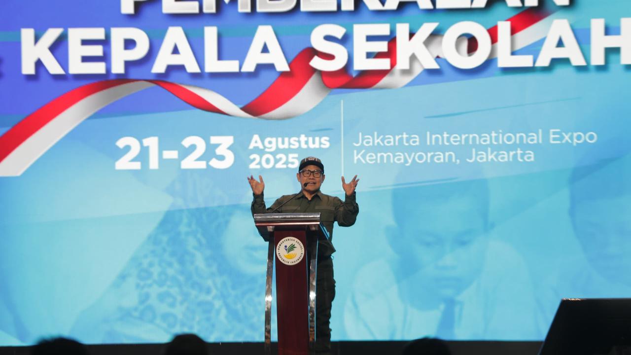 Menko PM Abdul Muhaimin Iskandar mengisi Pembekalan Guru dan Kepala Sekolah Rakyat