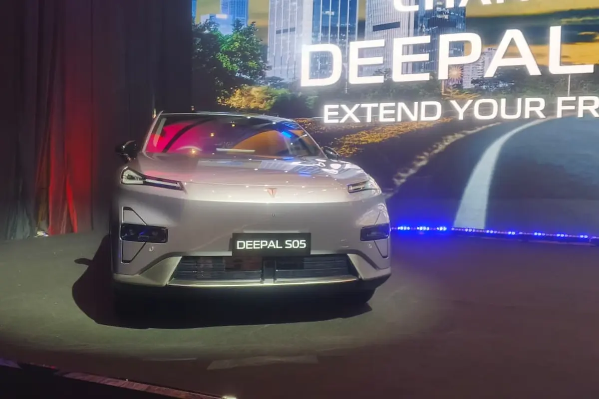 Changan secara resmi meluncurkan mobil dengan teknologi terbaru REEV.