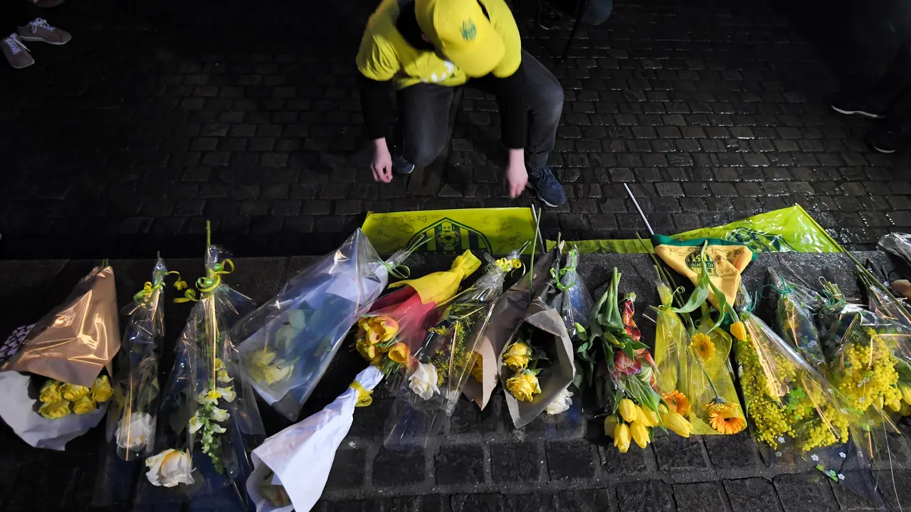 Emiliano Sala Meninggal Dunia, Pendukung FC Nantes Larut Dalam Rasa Duka