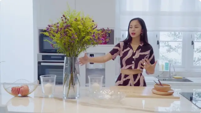 Potret Dapur Kirana Larasati yang Canggih, Dominasi Nuansa Putih yang Elegan