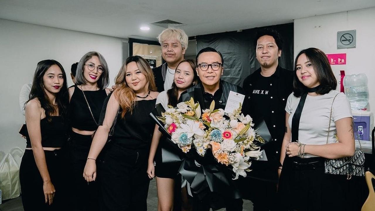 Sudah Cerai, Potret Ari Lasso Tetap Akur dengan Anak Sambung - Buah Hati Vitta Dessy dari Pernikahan Pertama