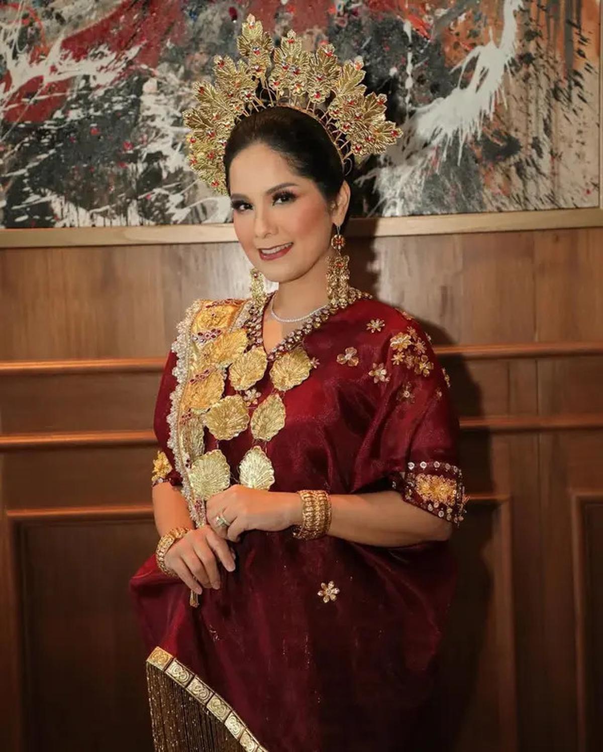 Profil Annisa Pohan, Lestarikan Wastra Nusantara Lewat Gaya Busana, Menginspirasi Banyak Wanita