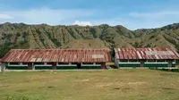 Sekolah SD di Tana Toraja dengan pemandangan terindah di Indonesia. (Dok: IG @@jonesdospy18&nbsp;https://www.instagram.com/p/C_zz9zGSHZh/?igsh=MTV2ZWJ2anBzc2dlbQ%3D%3D)