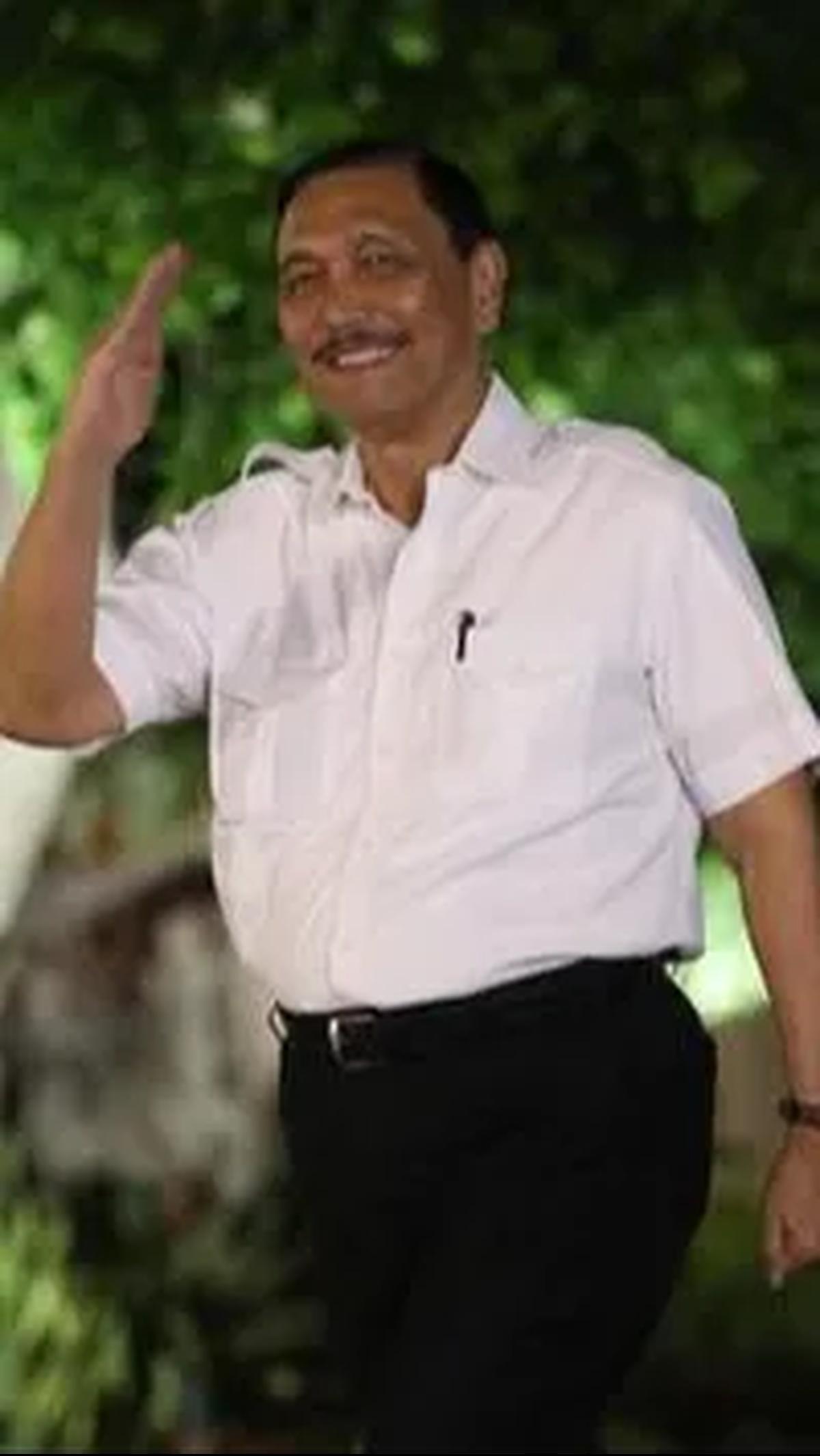 "Saya tidak akan pernah mundur dari Pak Jokowi," kata Luhut dikutip dari akun Instagram @luhut.pandjaitan, Sabtu (28/10).