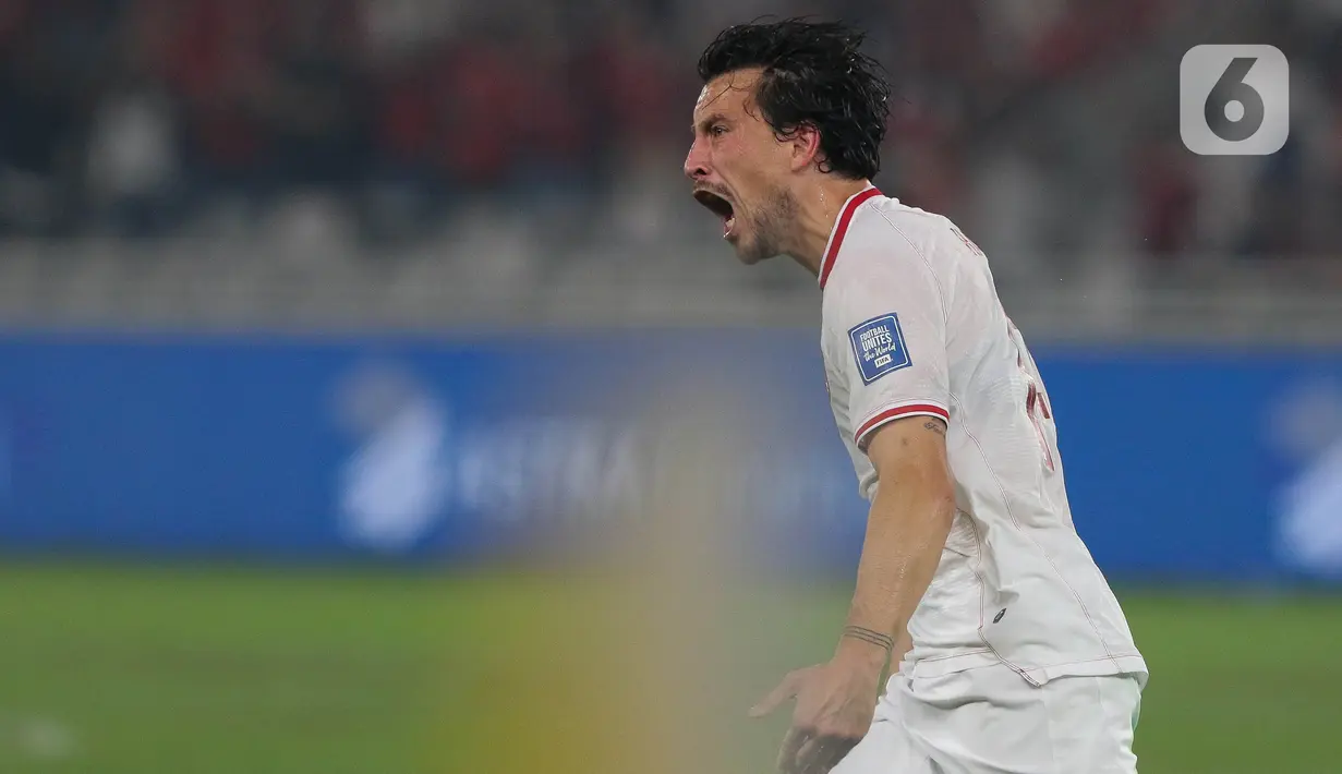 Gol pembuka kemenangan Indonesia dicetak oleh Thom Haye pada menit ke-32. (Liputan6.com/Herman Zakharia)
