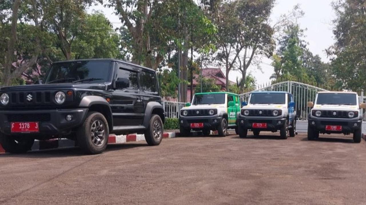 mobil dinas jimny kabupaten bogor