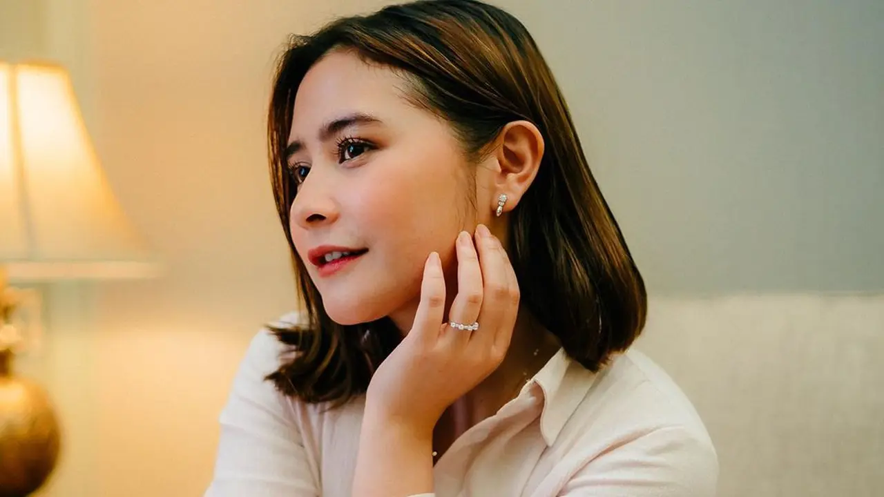 Prilly Latuconsina