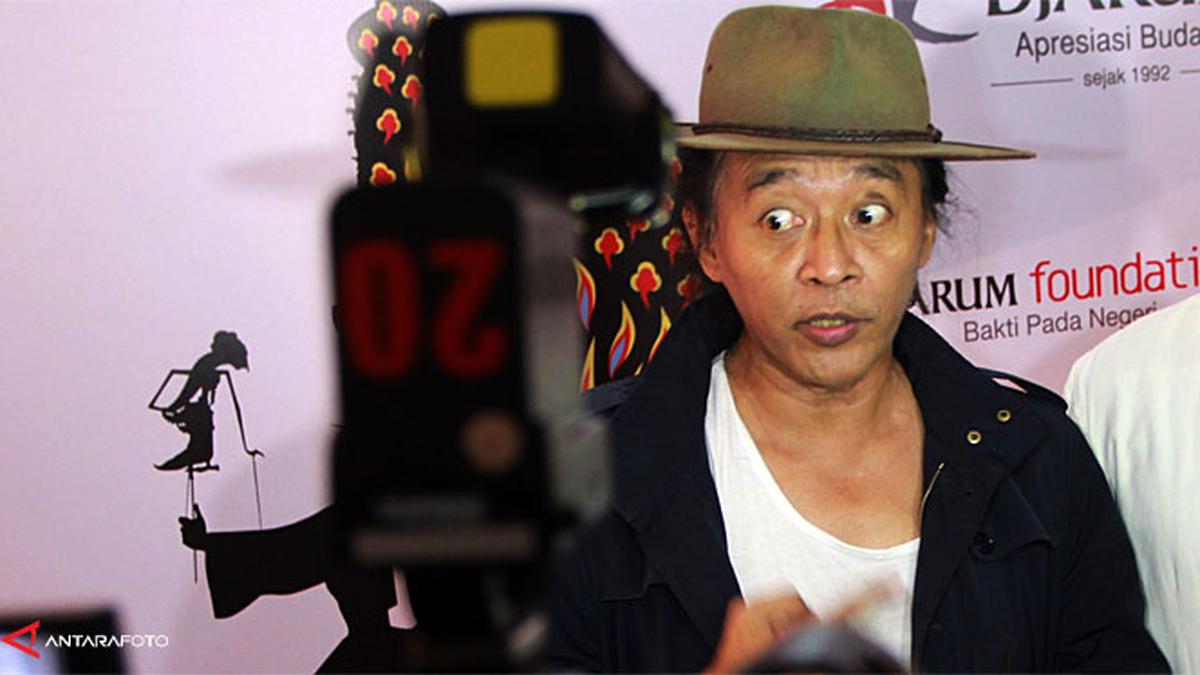 Aksi Nyeleneh Sudjiwo Tedjo, Naik Andong Raptor ke Lokasi PCR