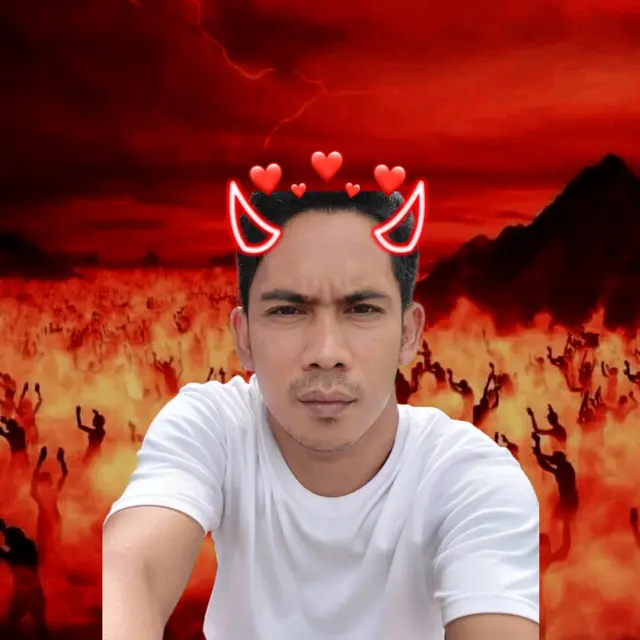 Pria Ini Minta Fotonya Diedit Background Merah, 6 Hasilnya Gagal Total