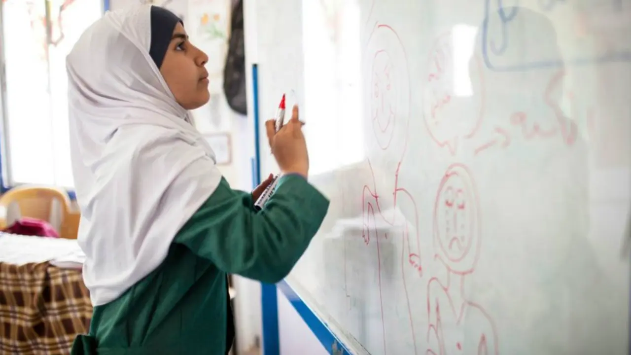 Masih 15 Tahun, Perempuan Ini Menentang Pernikahan Dini