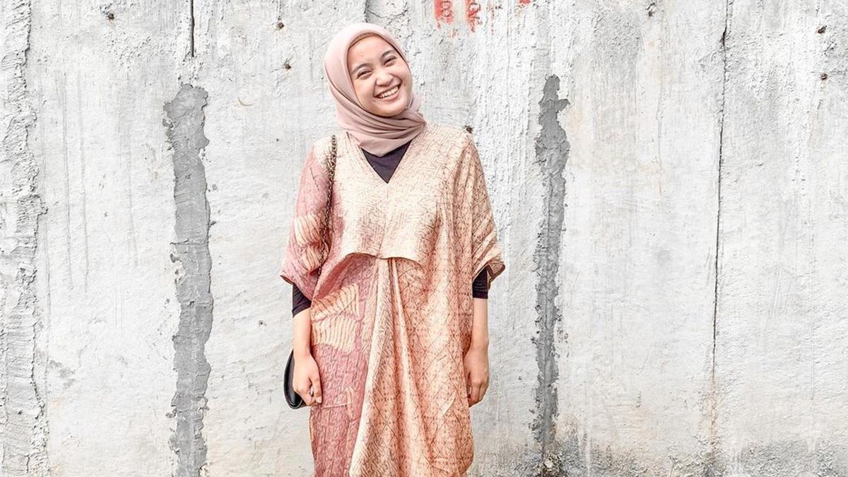 Model Gamis Batik Sederhana Tapi Elegan, Anti Norak Cocok untuk Anak Muda