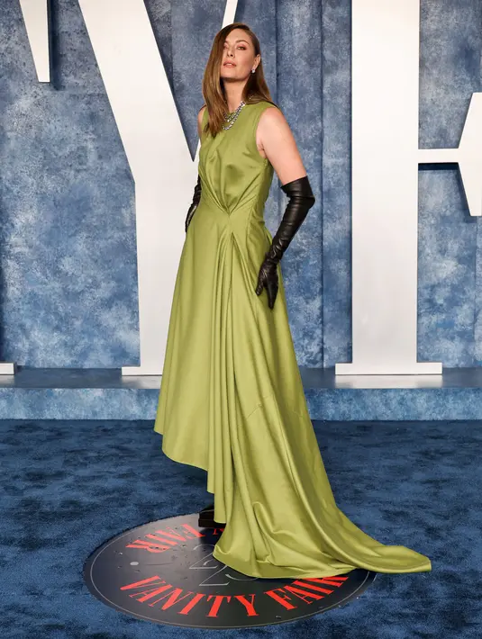 <p>Mantan Petenis Russia, Maria Sharapova berpose saat menghadiri Vanity Fair Oscar Party 2023 di Wallis Annenberg Center for the Performing Arts, Beverly Hills, California, 13 Maret 2023 WIB. (AFP/Getty Images/Amy Sussman)</p>