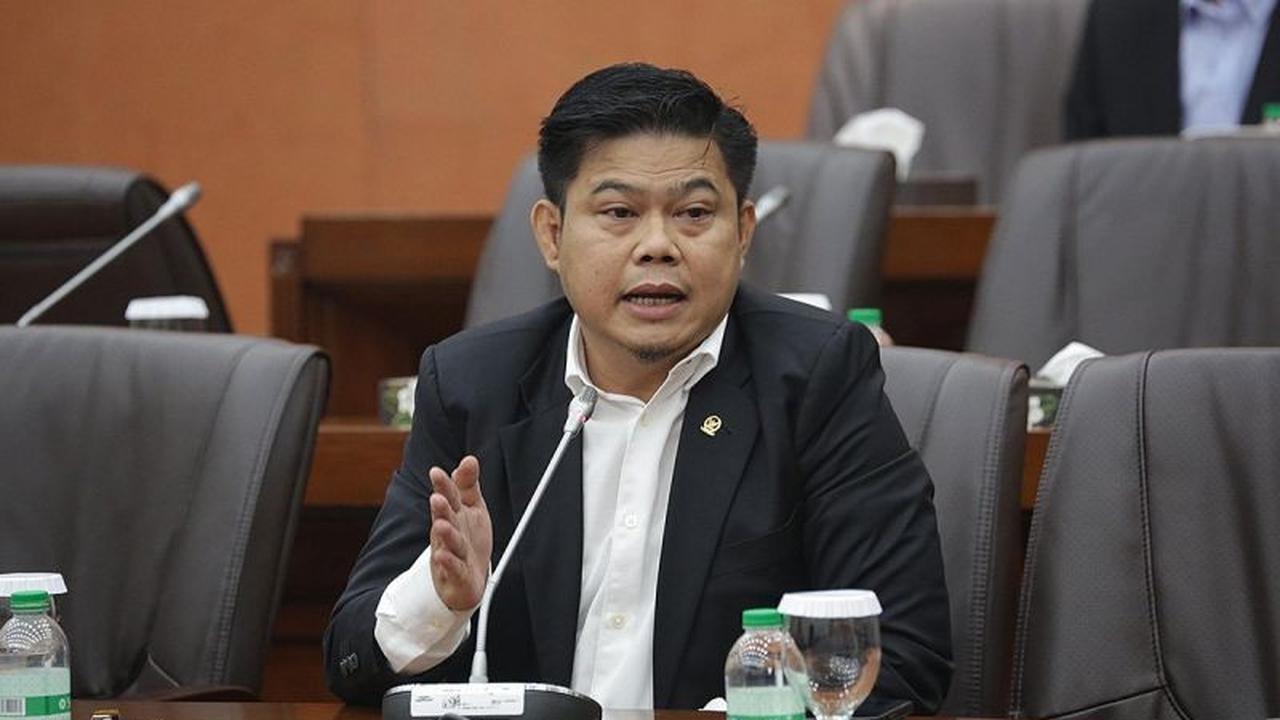 DPR Desak Transparansi Kasus Penyiraman Air Keras Terhadap Aktivis KontraS