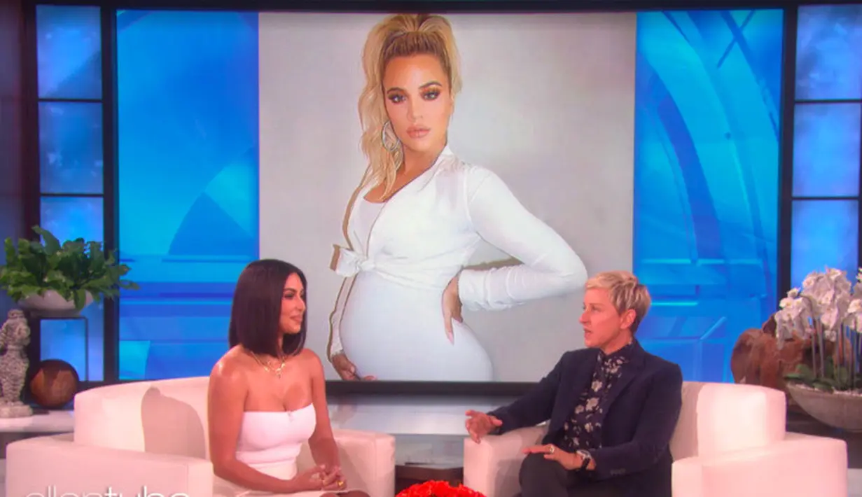Tak hanya itu, Kim Kardashian bahkan terang-terangan bicara mengenai keadaan Khloe dalam acara Ellen   DeGeneres. (EllenTube)