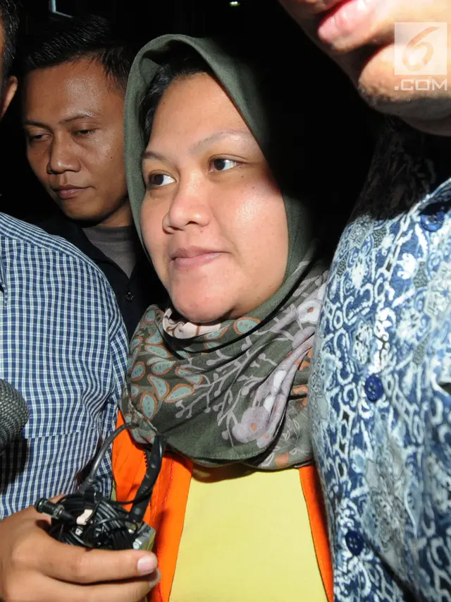 Bupati Bekasi Neneng Hassanah Yasin Ditahan KPK