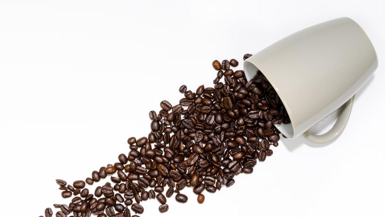 Kata Penelitian, Mata Kedutan Bisa Jadi Kebanyakan Ngopi