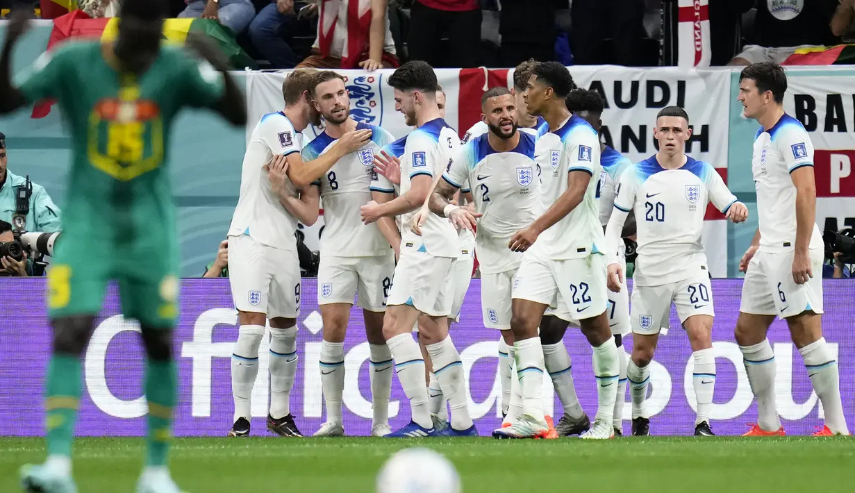 Dengan hasil ini, Jordan Henderson dkk dipastikan akan menghadapi juara beratahan Timnas Prancis di babak perempatfinal Piala Dunia 2022. (AP/Manu Fernandez)