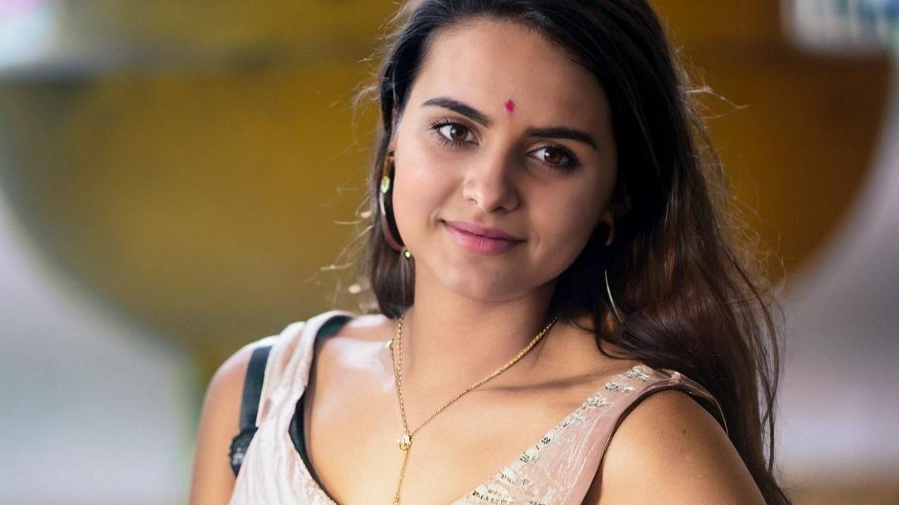 Gambaran AI Terkait Wanita Cantik dari India