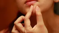 Mengapa Jerawat Muncul Jelang Menstruasi?