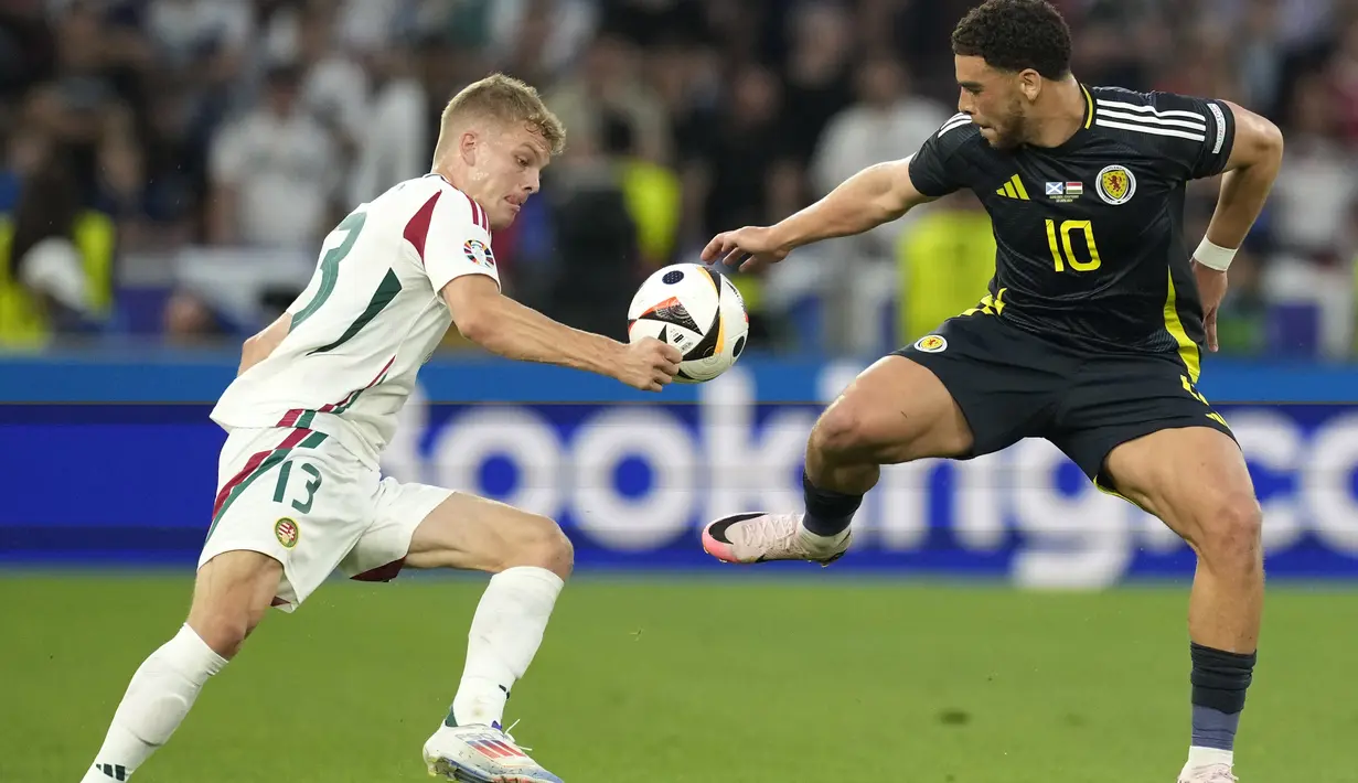 Kemenangan itu membawa Hongaria ke posisi ketiga Grup A Euro 2024. (AP Photo/Antonio Calanni)