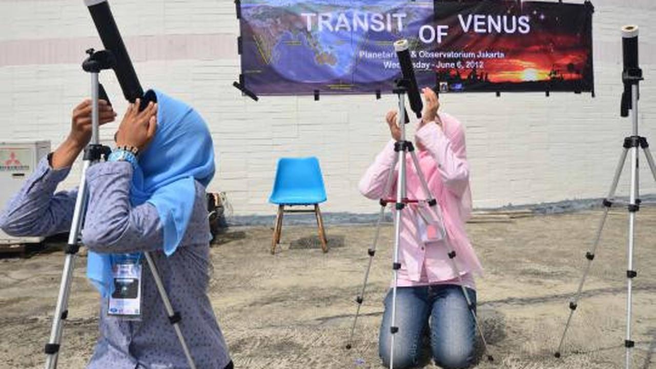 Lihat Venus, warga Jakarta padati Planetarium