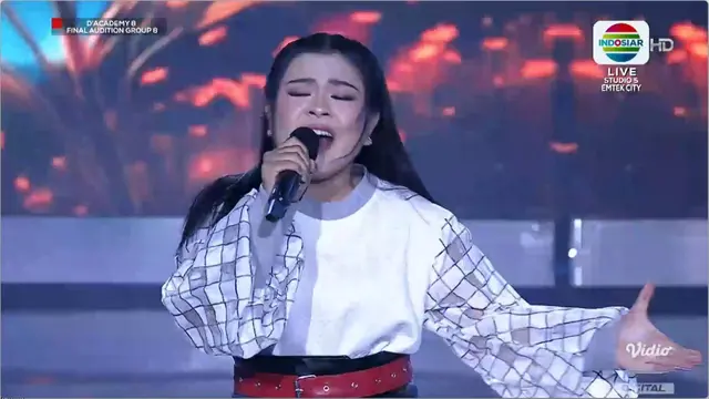 Rofia Kuningan Dangdut Academy 8
