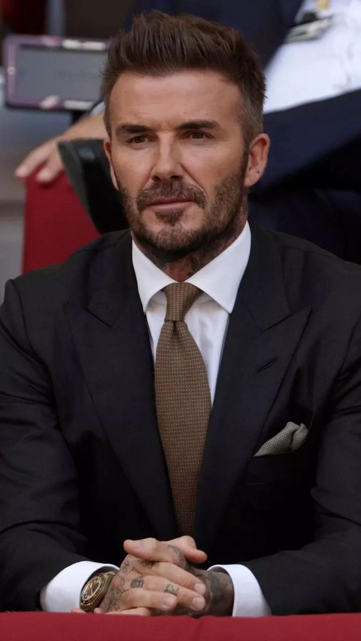 Melalui film ini, penonton dapat melihat sisi pribadi Beckham yang jarang terungkap di balik sorotan media. Sebuah peringatan bahwa di balik kemegahan seorang idola, ada kisah hidup yang penuh liku-liku dan tantangan yang harus dihadapi.