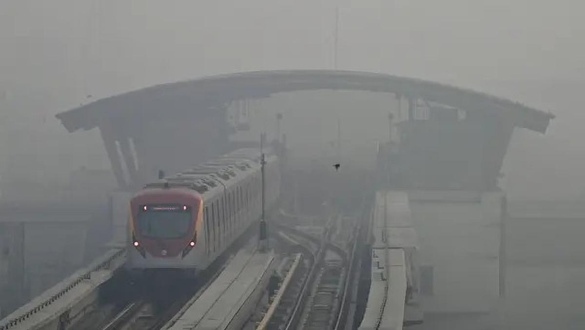 Potret Kota Lahore Pakistan Berselimut Kabut Polusi
