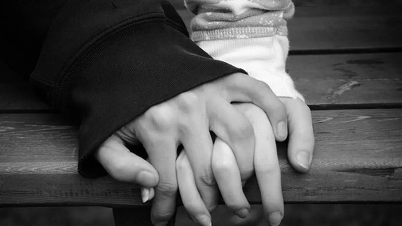 5 Alasan Cewek Tetap Bertahan sama Cowok yang Selingkuh