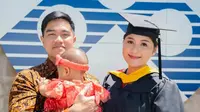 Momen Kaesang Dampingi Sang Istri Wisuda S2 di University of Pennsylvania