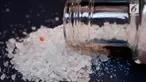 Dunia sempat dihebohkan dengan efek dahsyat narkoba jenis flakka. Dampak narkoba ini menyebabkan penggunanya bertingkah layaknya mayat hidup