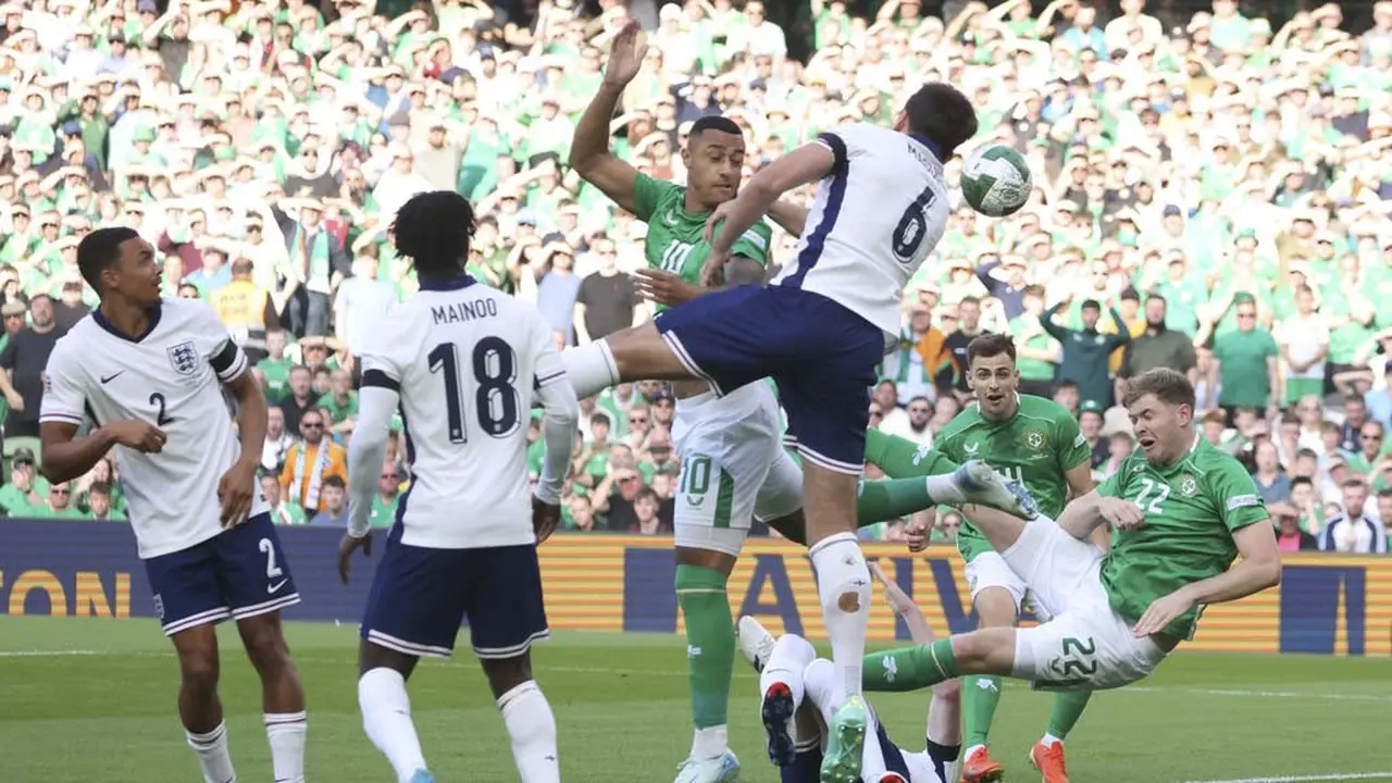 Foto: Jack Grealish Memukau, Inggris Lumat Irlandia di UEFA Nations League
