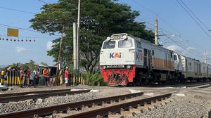 KA Malabar vs Truk Pasir di Klaten, 14 Perjalanan KA Terdampak