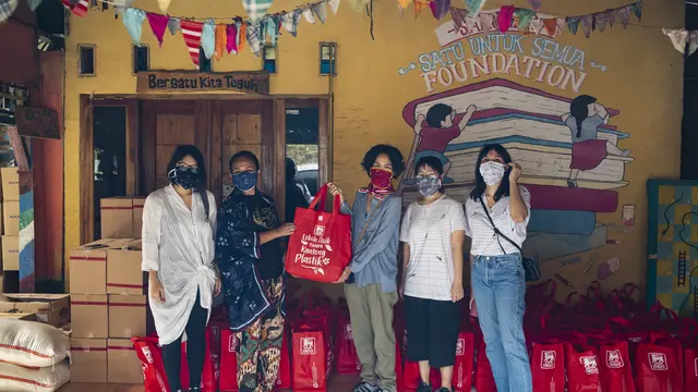 [Fimela] Sejauh Mata Memandang