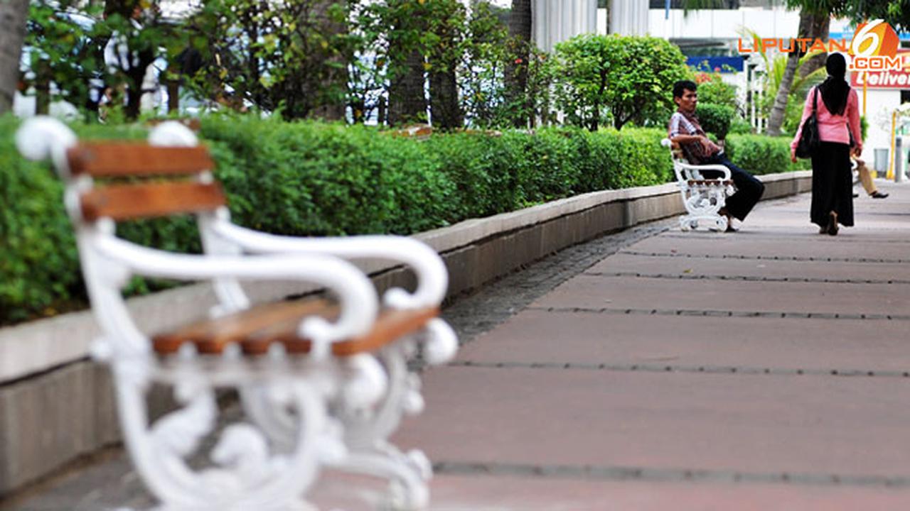 bangku-taman-130714-b.jpg