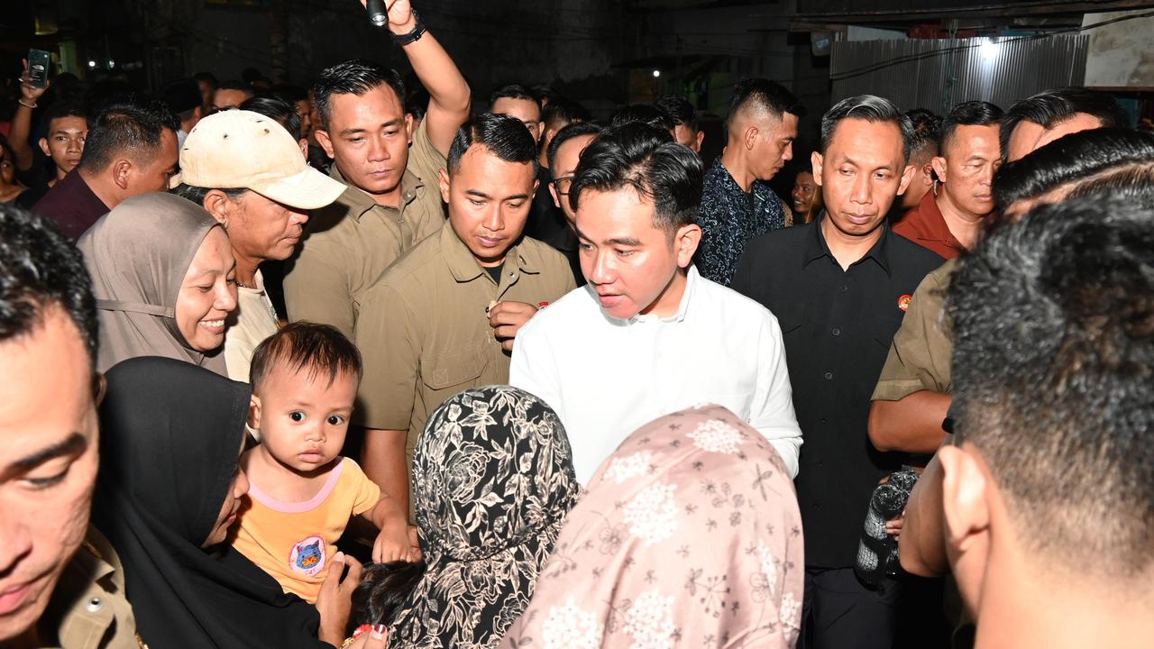 VIDEO: TEGAS! Pesan Penting Gibran Depan Panglima TNI Maruarar Kunjungi Korban Erupsi Gunung Lewotobi
