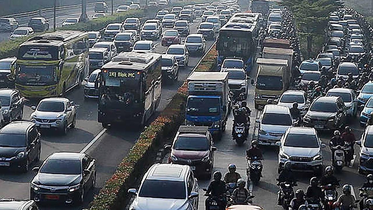 FOTO: Libur lebaran Usai, Jakarta kembali Macet