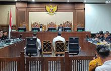 Klaim Tak Nikmati Uang Korupsi, Istri eks Sekjen Kementan: Dia Suami Soleh, Karir Dirintis Susah Payah Kini Hancur