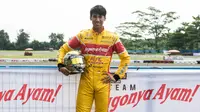 Sean Gelael, pebalap masa depan Indonesia yang kini berlaga di GP2 bersama tim Jagonya Ayam Campos Racing. (Bola.com/Vitalis Yogi Trisna)