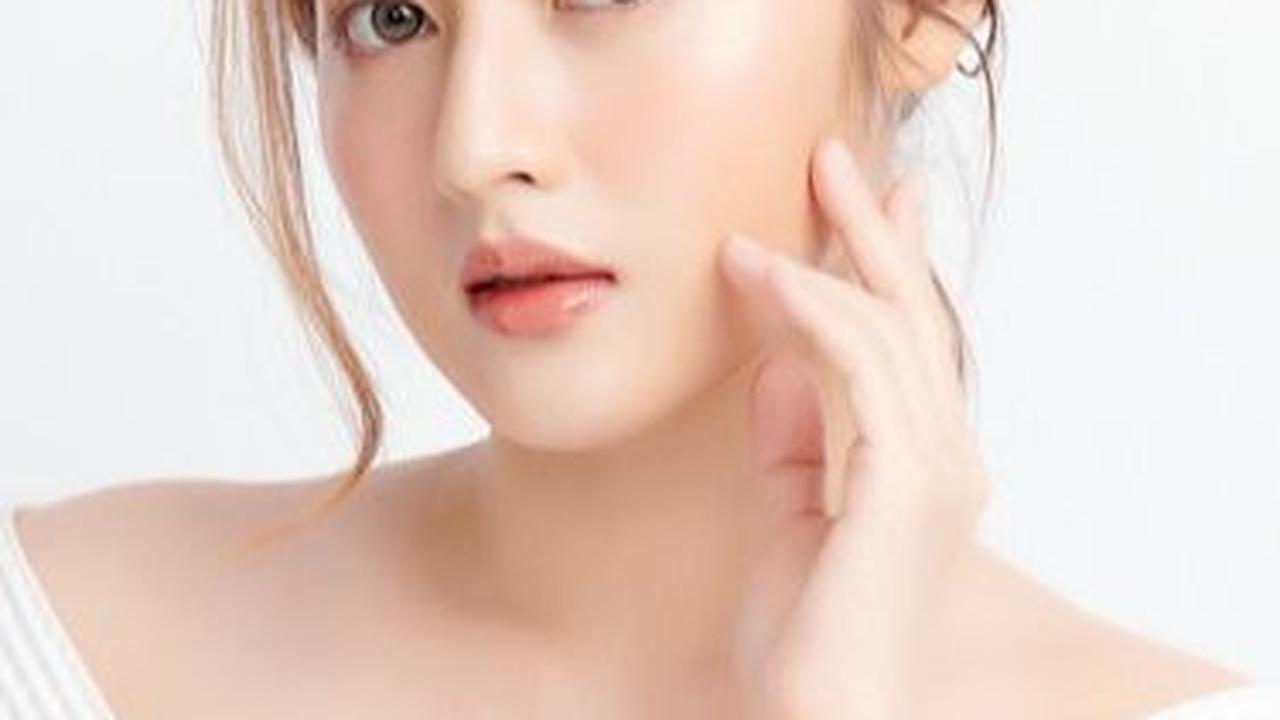 6. Erha Truwhite Niacinamide &amp; Starfish Essence Brightening Night Cream<br>