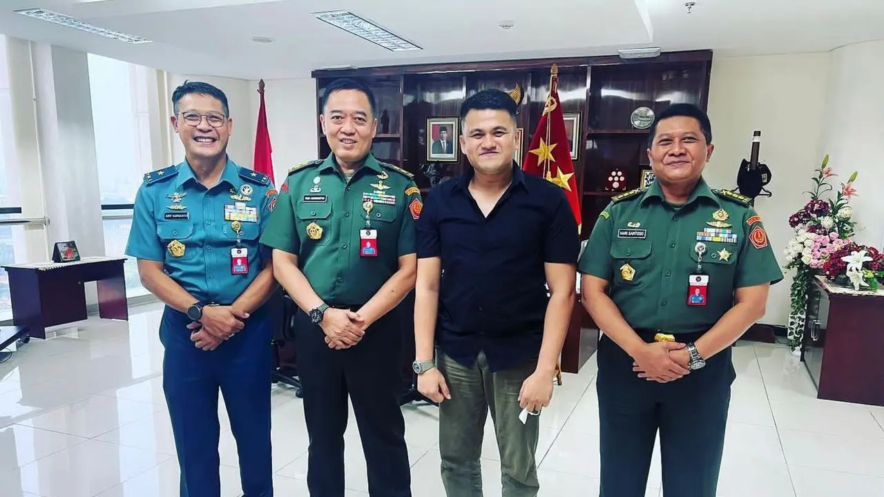 Kabainstrahan Kemenhan Mayjen TNI Yudi Abrimantyo (kedua dari kiri) dan Direktur Utama Bahana Genta Samodra, Ridho Pandoe (kedua dari kanan (Istimewa)